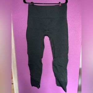 LULULEMON ebb and flo leggings - forest green